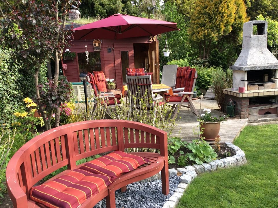 BBQ facilities, Garden