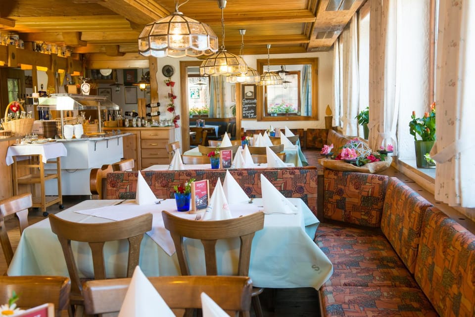 Restaurant/places to eat