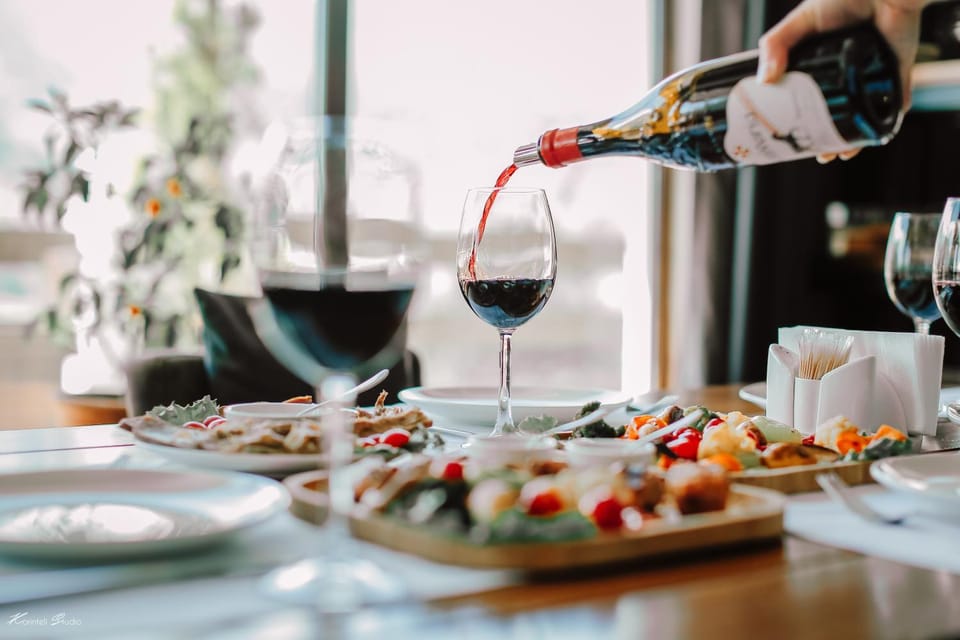 Restaurant/places to eat, Food and drinks