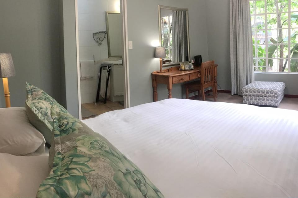 Bedroom, Garden view