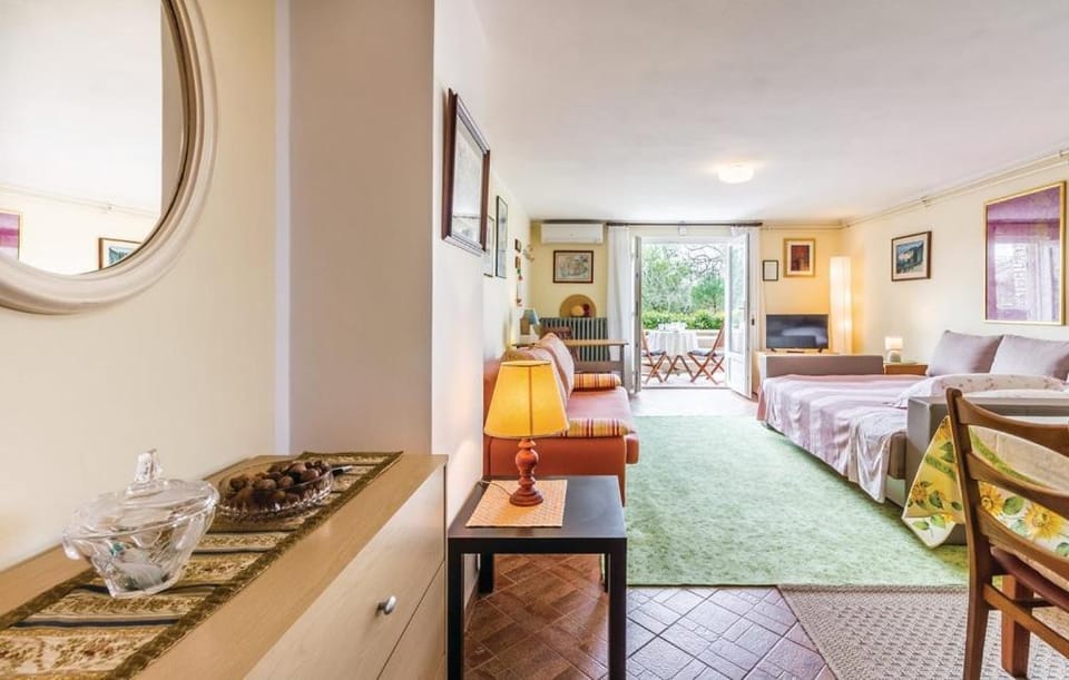 Bellavista Garden Studio Apartment in Pula