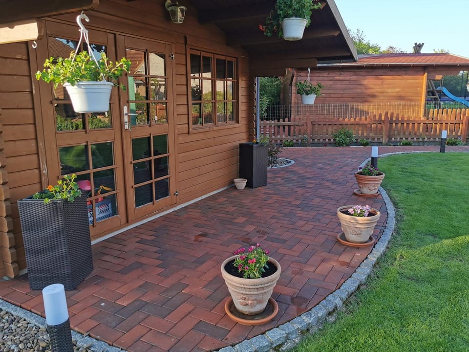 Patio, Garden