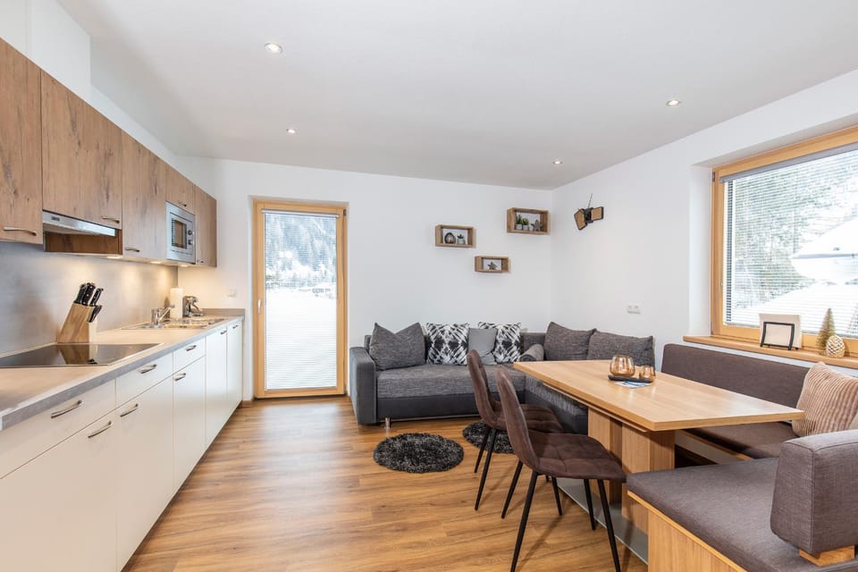 Kitchen or kitchenette, Living room, Seating area