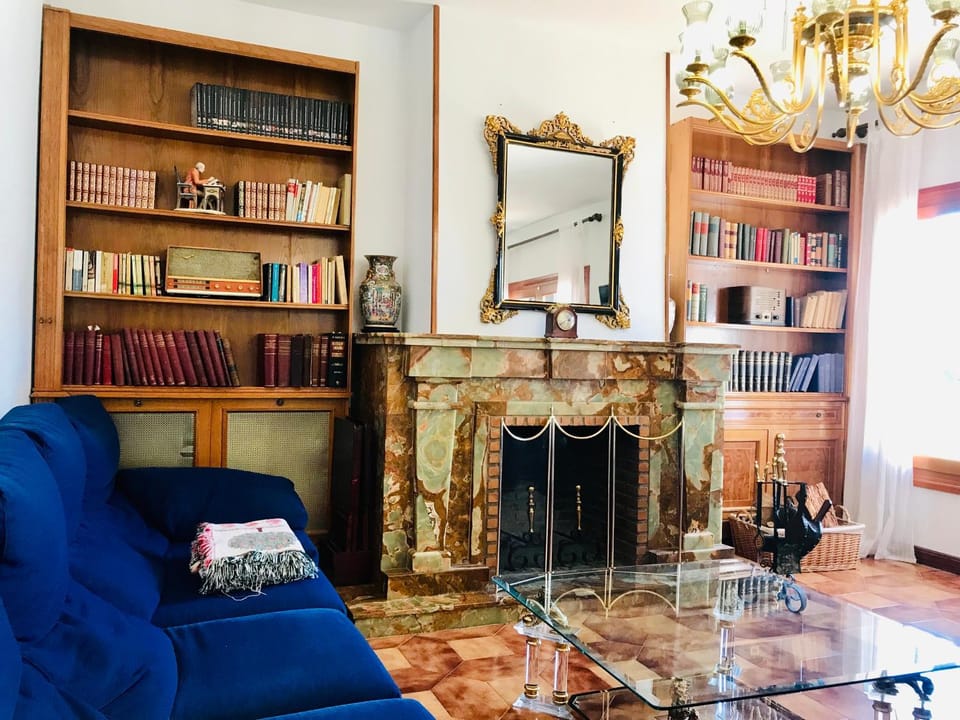 Library, Living room, Seating area