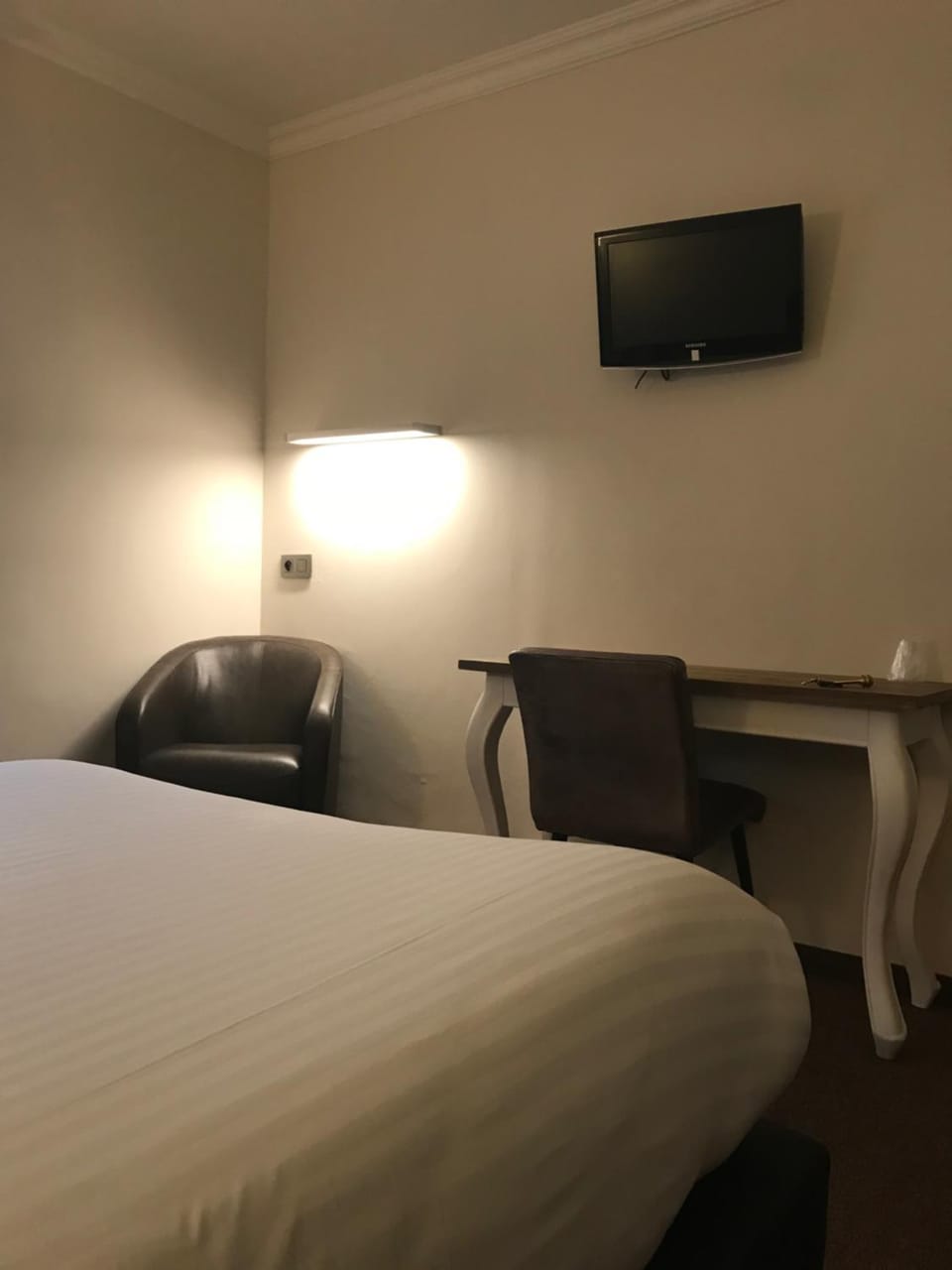 Communal lounge/ TV room, Bed