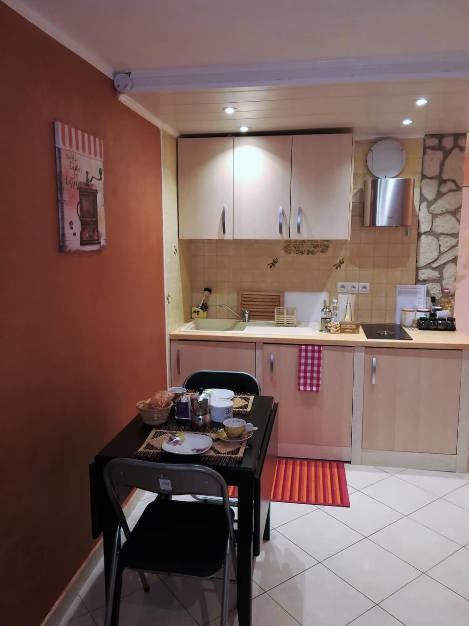 Kitchen or kitchenette