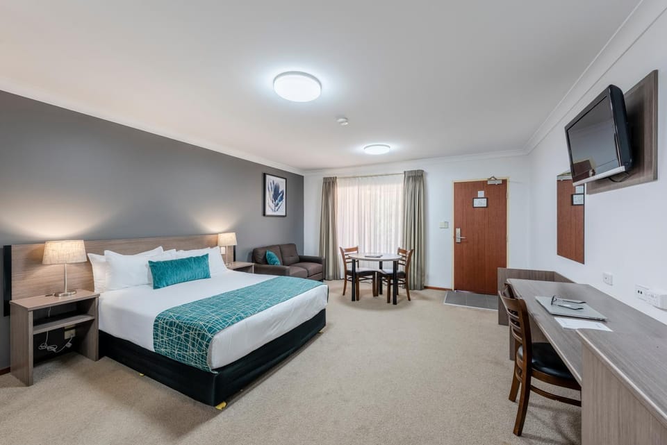 Seating area, Bedroom