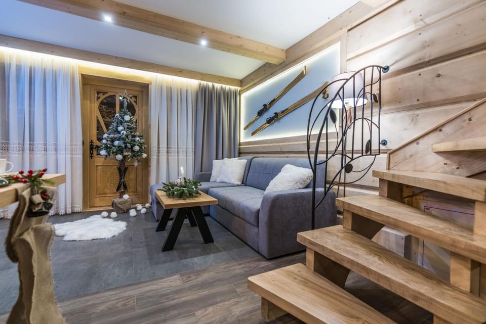 Living room, Decorative detail, Seating area, furniture