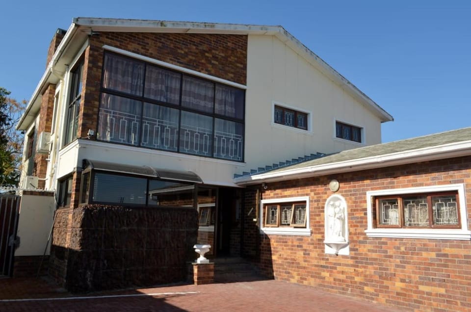 Facade/entrance, Street view