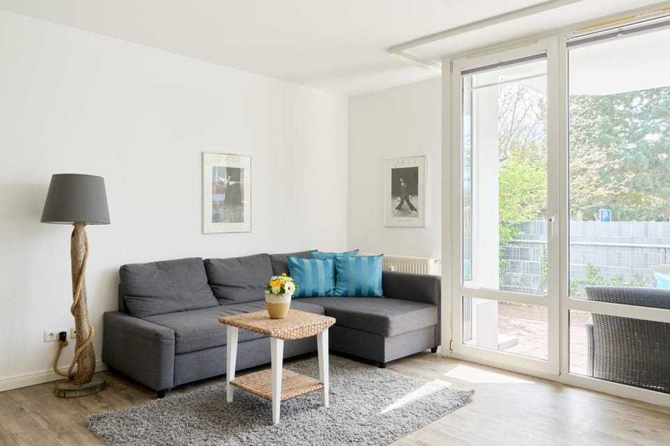 Living room, Bedroom