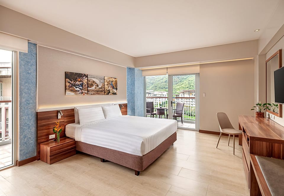 Pico Sands Hotel Hotel in Nasugbu