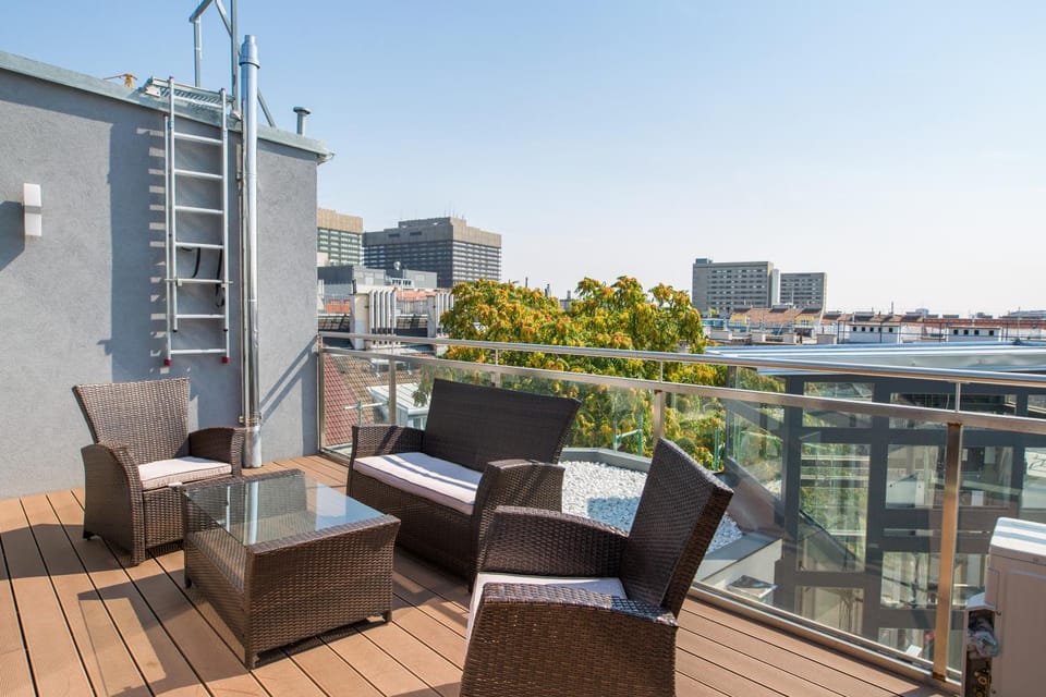 Property building, Balcony/Terrace