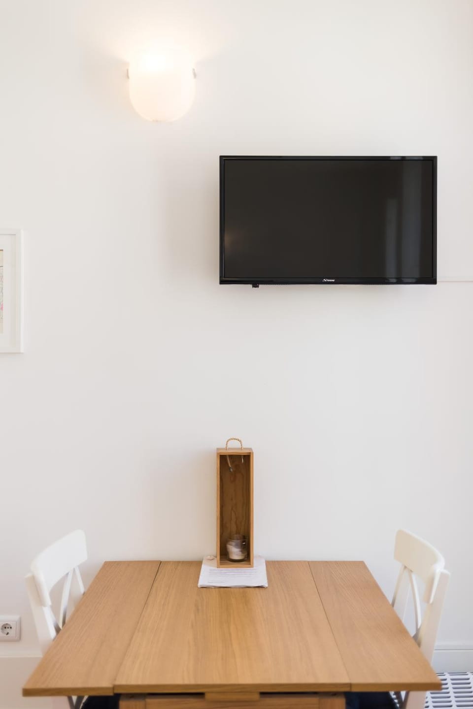 TV and multimedia, Dining area