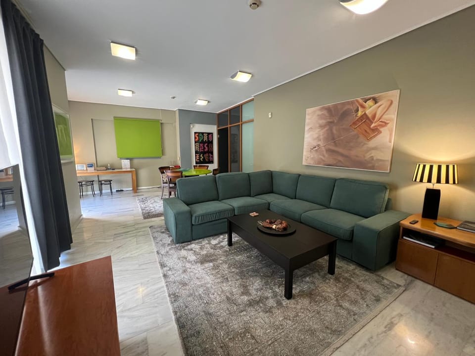 Green Apartment near Marousi Hospitals & OAKA, by PromosHomes Apartment in Chalandri