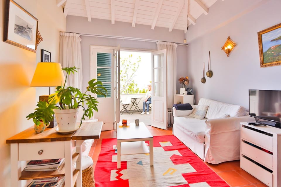 Balcony/Terrace, Living room