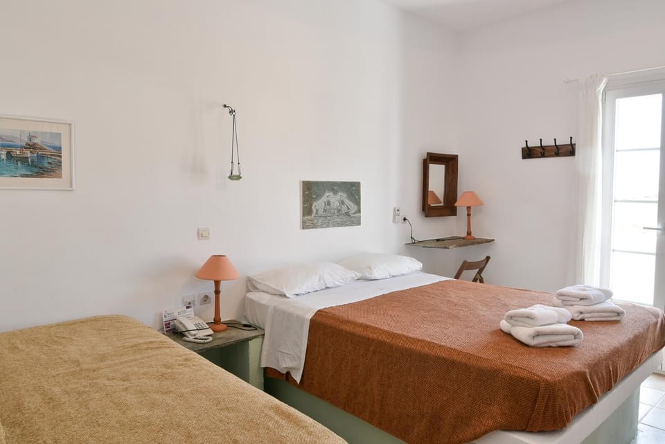 Standing Stone Apartment in Decentralized Administration of the Aegean