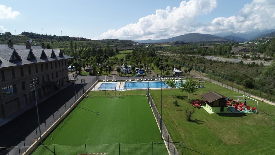 Natural landscape, Bird's eye view, Swimming pool