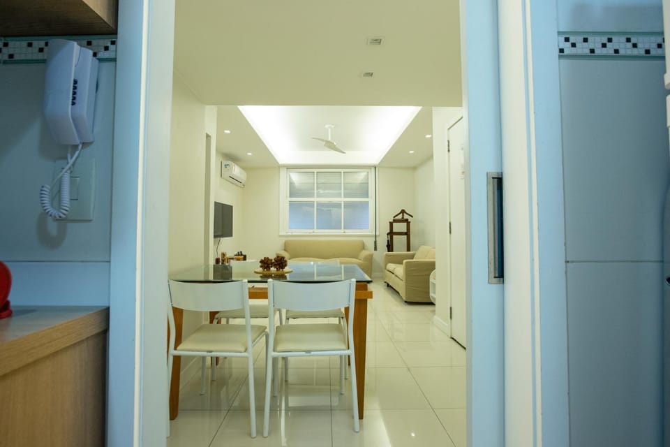Melhor opção em Copacabana - Moderno e Reformado Apartment in Rio de Janeiro