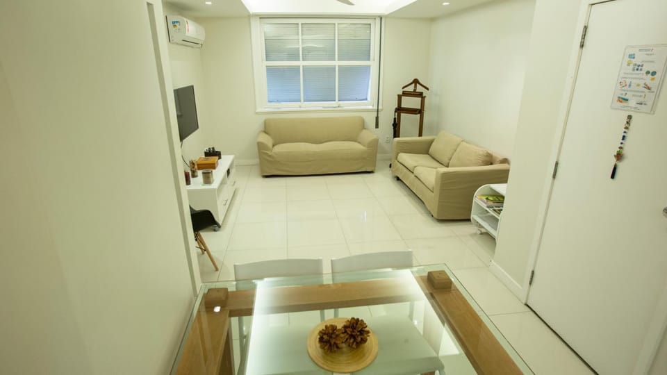 Melhor opção em Copacabana - Moderno e Reformado Apartment in Rio de Janeiro