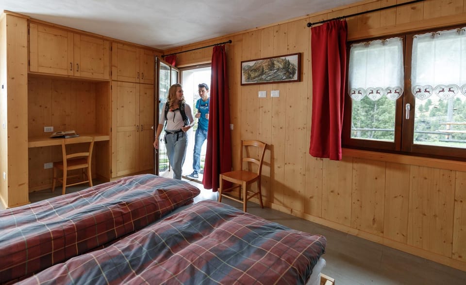 Rifugio Ghiacciaio dei Forni Hotel in Trentino-South Tyrol