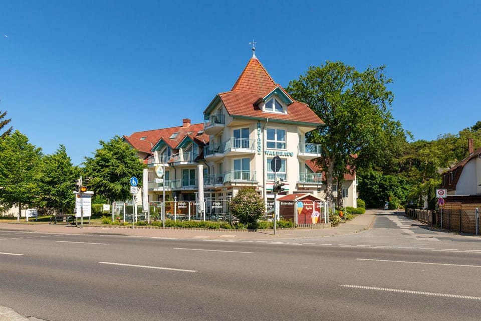 Property building, Restaurant/places to eat, Facade/entrance