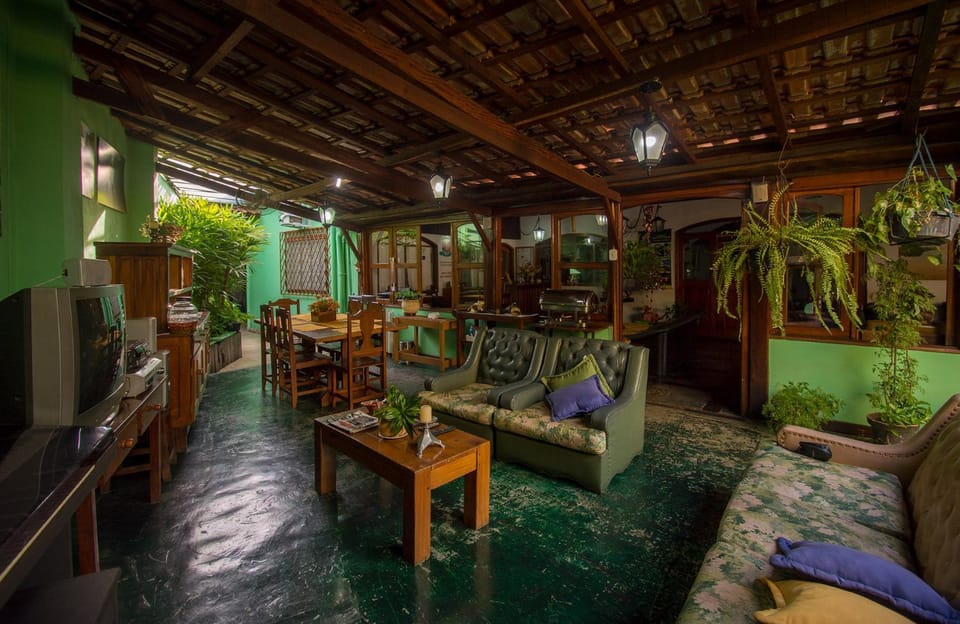 Communal lounge/ TV room