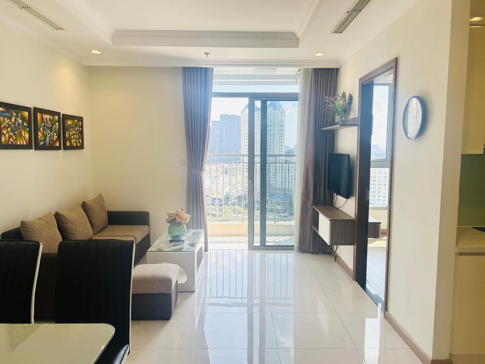 LuxHomes Saigon - Vinhomes Central Park Apartment in Ho Chi Minh City