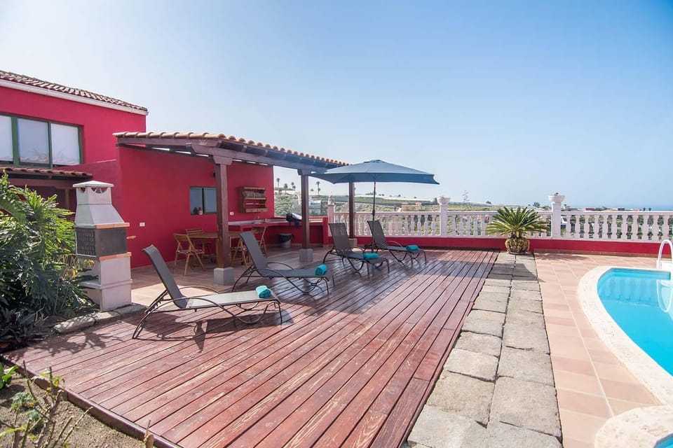 BBQ facilities, Garden, Balcony/Terrace, Swimming pool