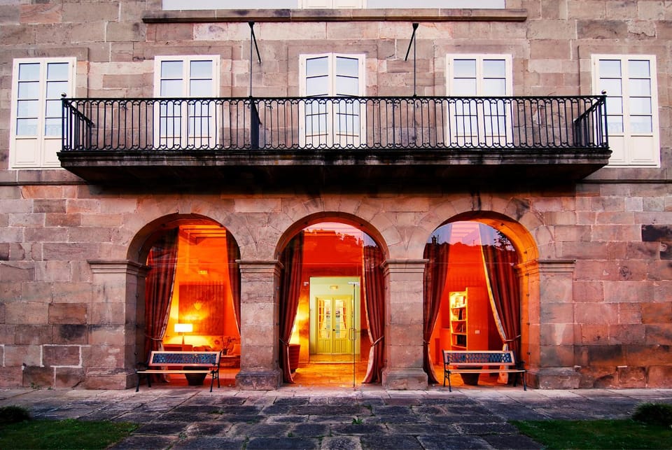 Property building, Facade/entrance, Lobby or reception