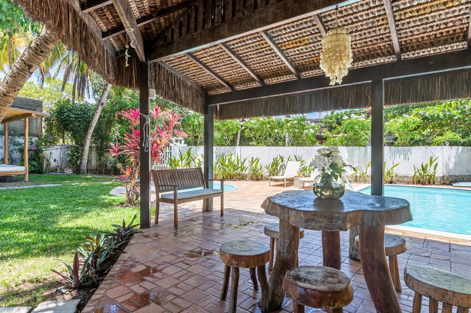 Balcony/Terrace, Dining area, Pool view, Swimming pool