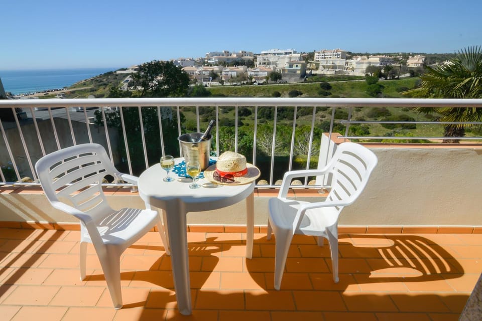 View (from property/room), Balcony/Terrace, Sea view