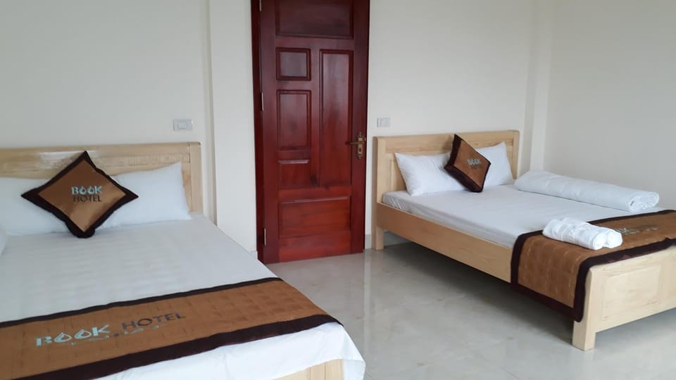 Nhà nghỉ Book Hotel in Laos