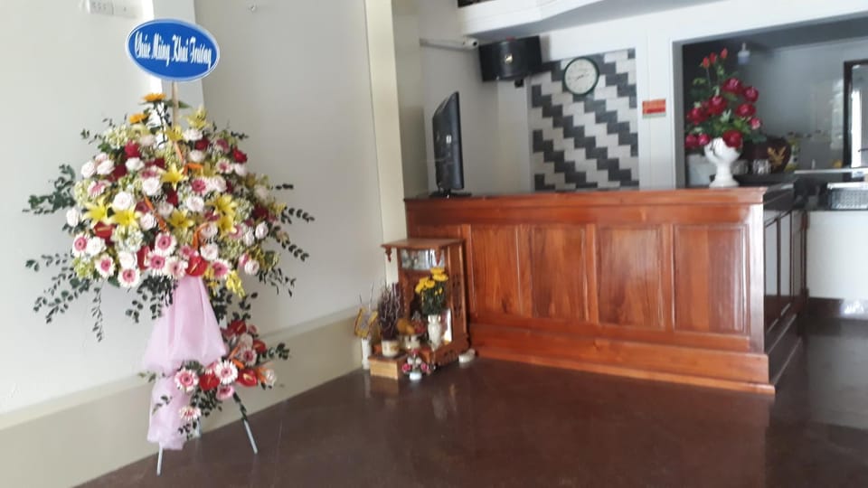 Nhà nghỉ Book Hotel in Laos