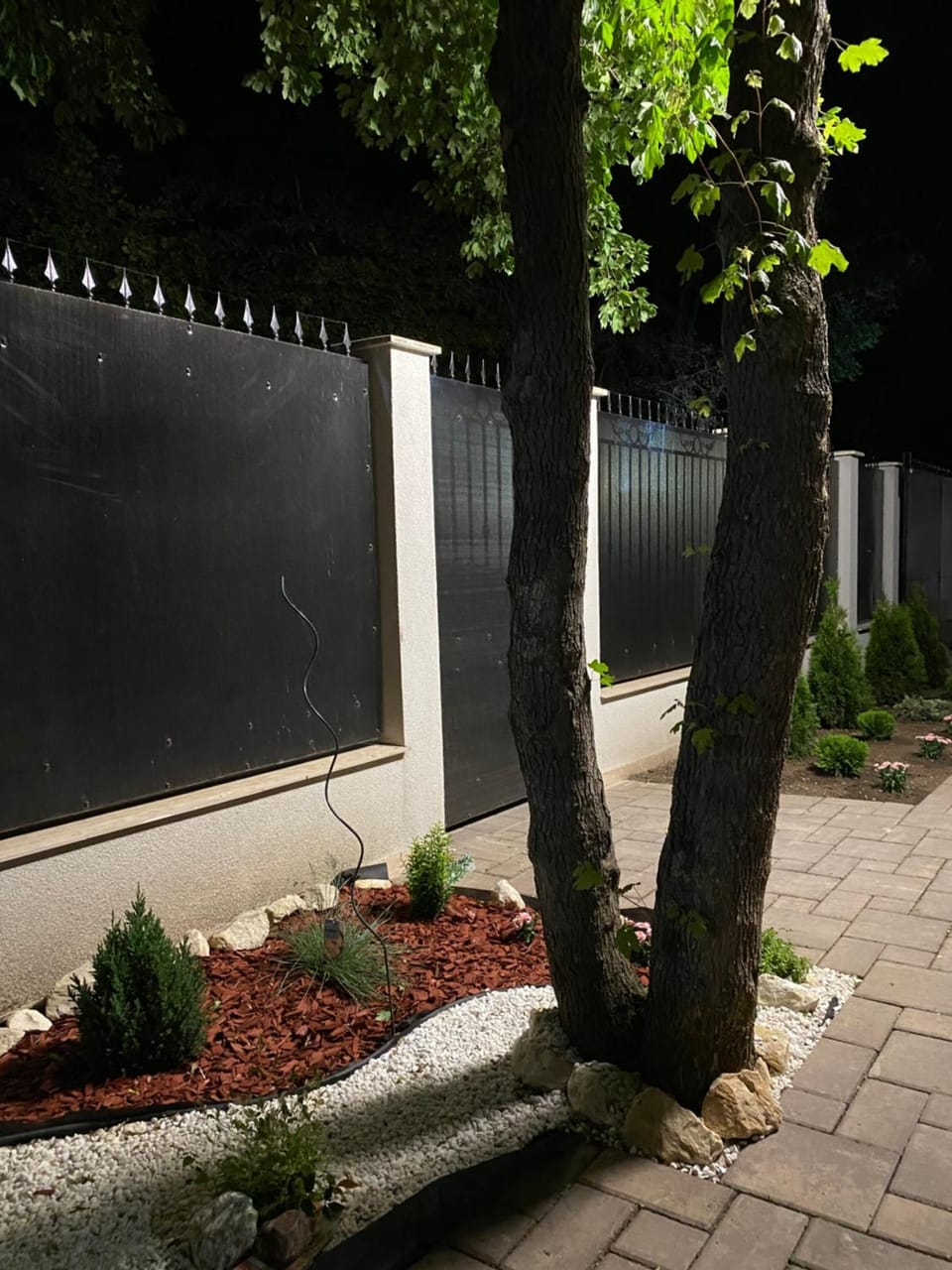 Facade/entrance, Garden