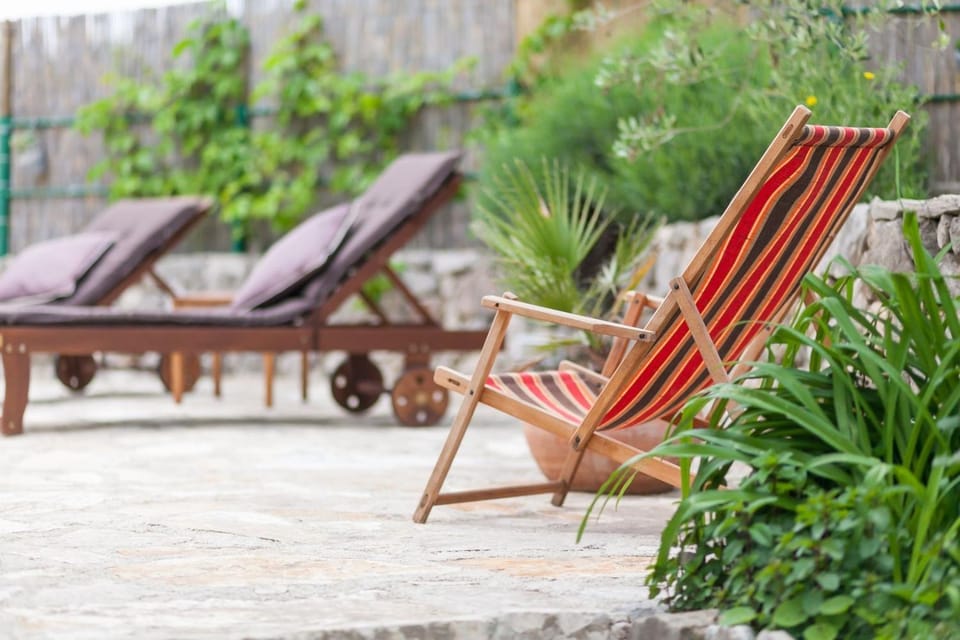 Garden, Seating area