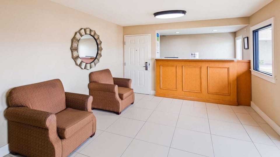 Lobby or reception, On site