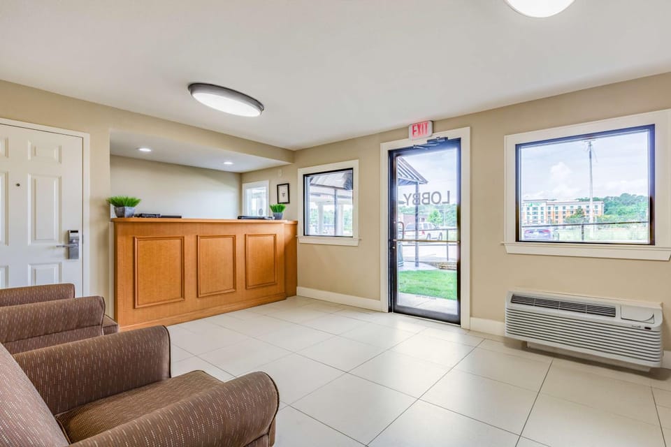 Lobby or reception, On site