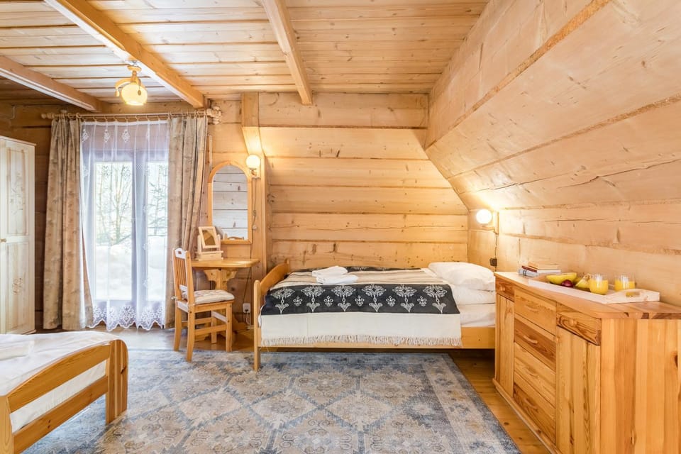 Bed, Living room, Photo of the whole room, Bedroom