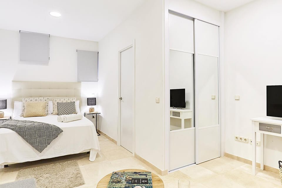 LEEWAYS LOFT IV in GRAN VÍA Apartment in Centro