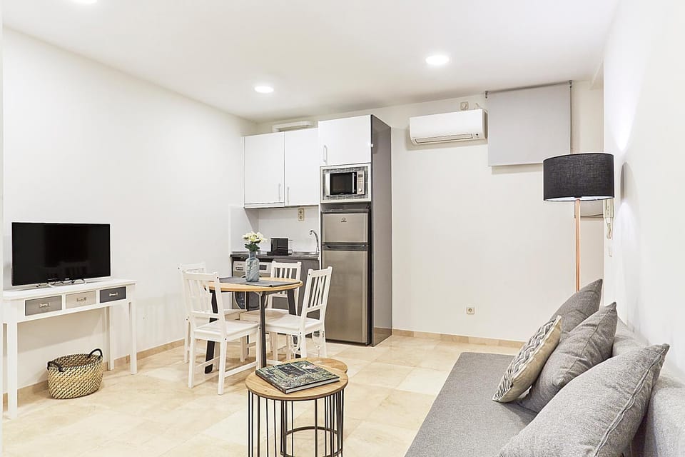 LEEWAYS LOFT IV in GRAN VÍA Apartment in Centro