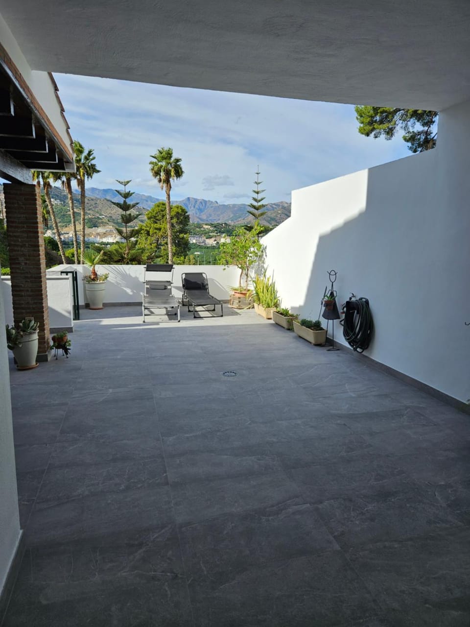 View (from property/room), Balcony/Terrace, Mountain view