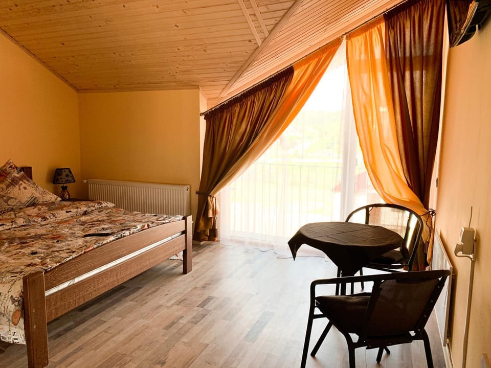 Апартаменти "Золота Баня" Apartment hotel in Lviv Oblast