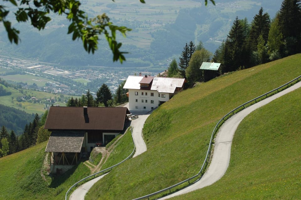 Facade/entrance, City view