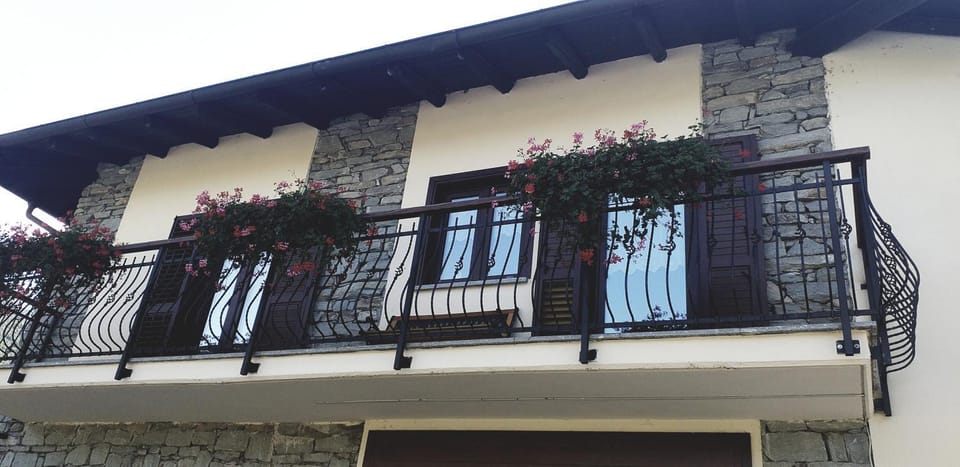 Property building, Balcony/Terrace