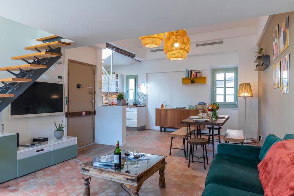Le Château - THE MOST BEAUTIFUL SIGHT IN OLD TOWN, private terrace Apartment in Nice