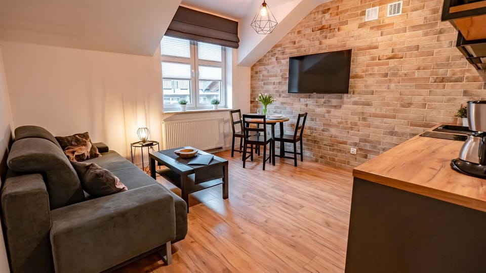 TV and multimedia, Kitchen or kitchenette, Seating area, Dining area