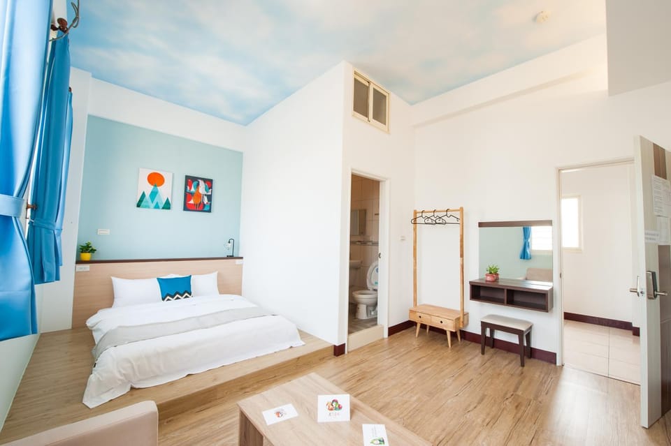 Bed, Photo of the whole room, Bedroom, wardrobe