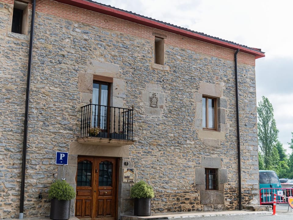 Property building, Facade/entrance, Off site