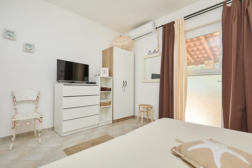 Studio Dolores-apartment by the sea Apartment in Dubrovnik-Neretva County