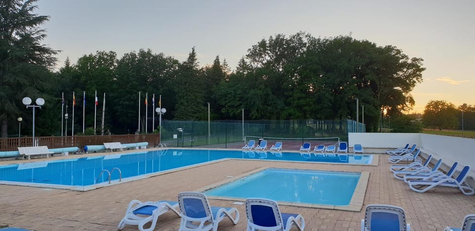 Summer, On site, Swimming pool, Sunrise